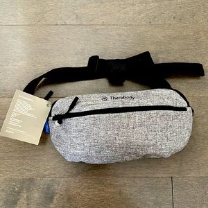 Therabody Crossbody Bag/Amenity Kit